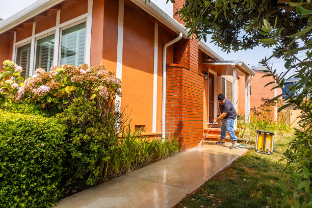 Best Commercial Pressure Washing  in Friendship Heights Village, MD